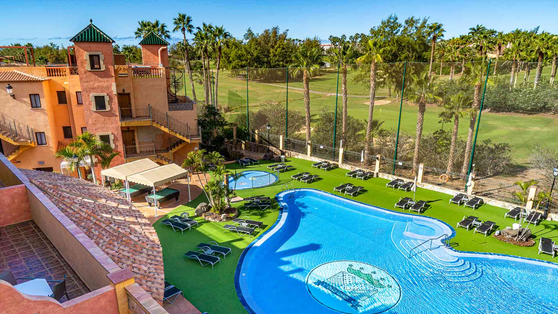 Villa Mandi Golf Resort Doppelzimmer mit Poolblick